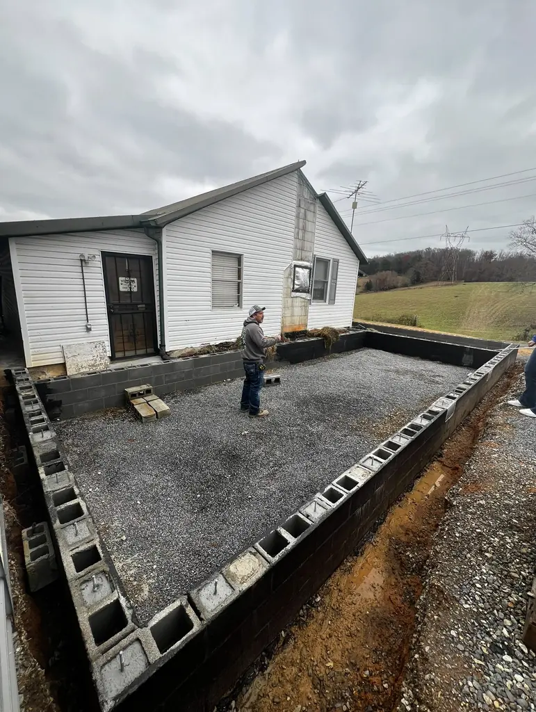 Step 01: free estimate on a Chicanos Construction job in Knoxville, Tennessee