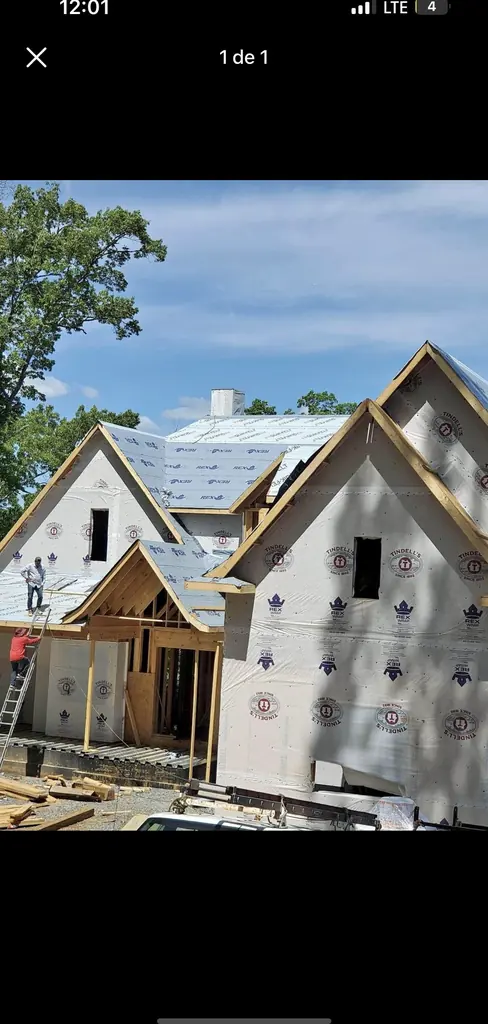 Twin gables wrapped on a new home in Knoxville, Tennessee