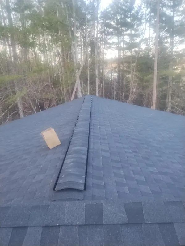 Ridge vent installed on a finished roof in Knoxville, Tennessee